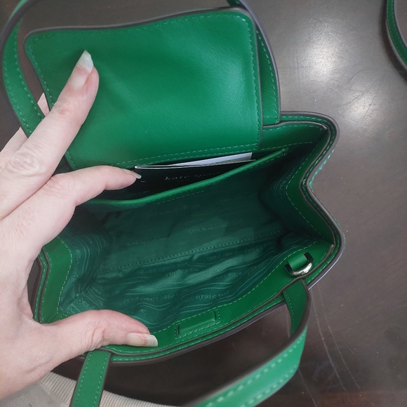 Kate Spade "Sam Iron Seaside" - Picture 4 of 9